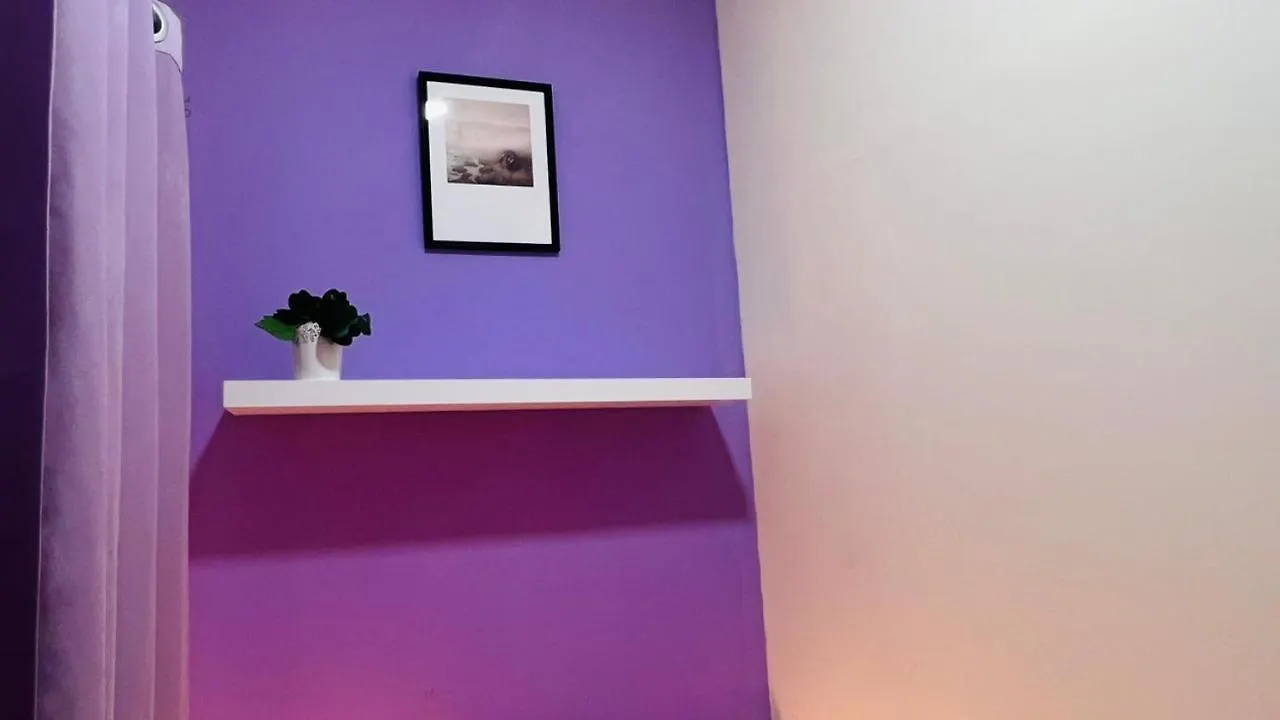 Peaceful Partition Room Near Mall Of The Emirates Dubai Homestay