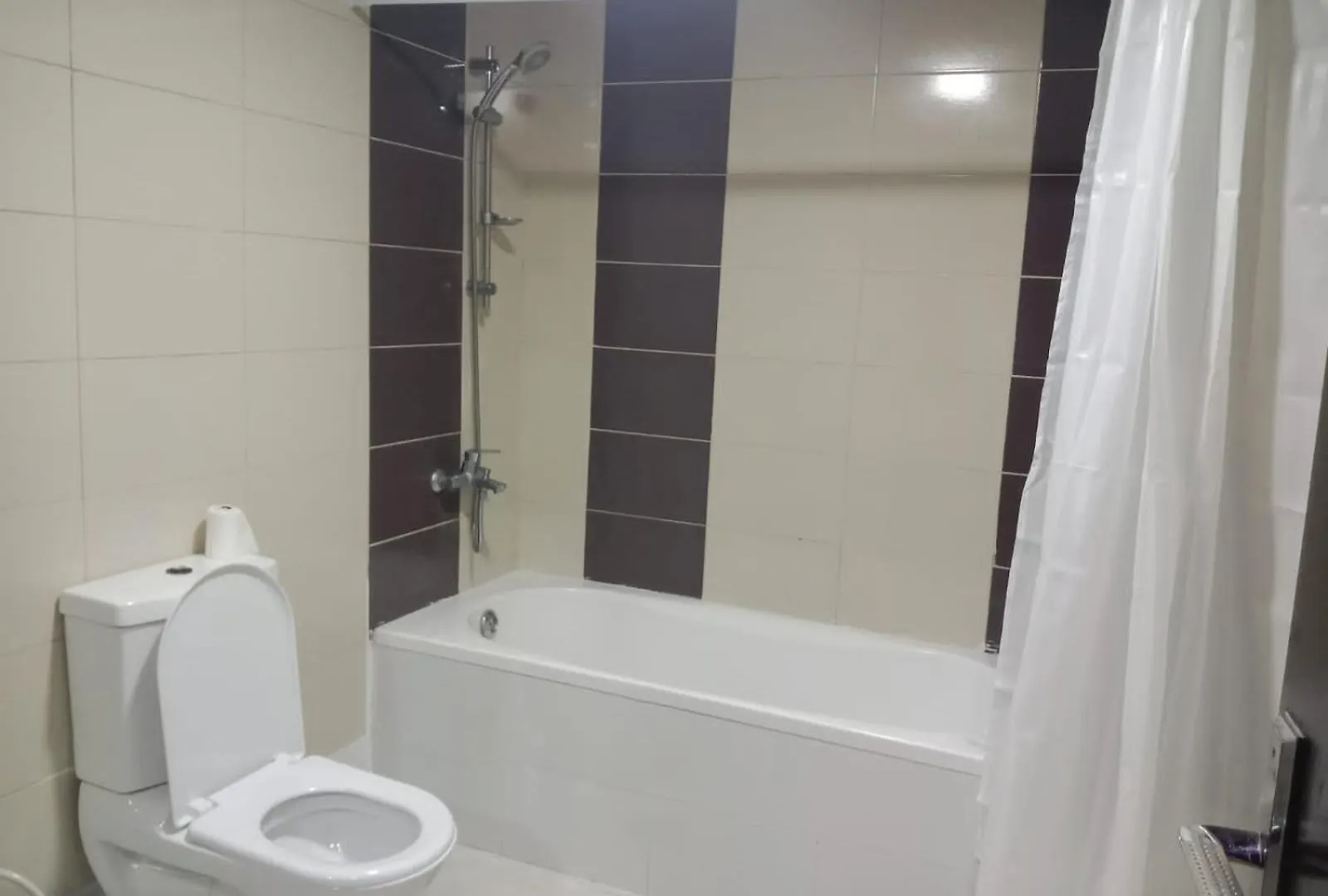 Peaceful Partition Room Near Mall Of The Emirates Dubai 0*,