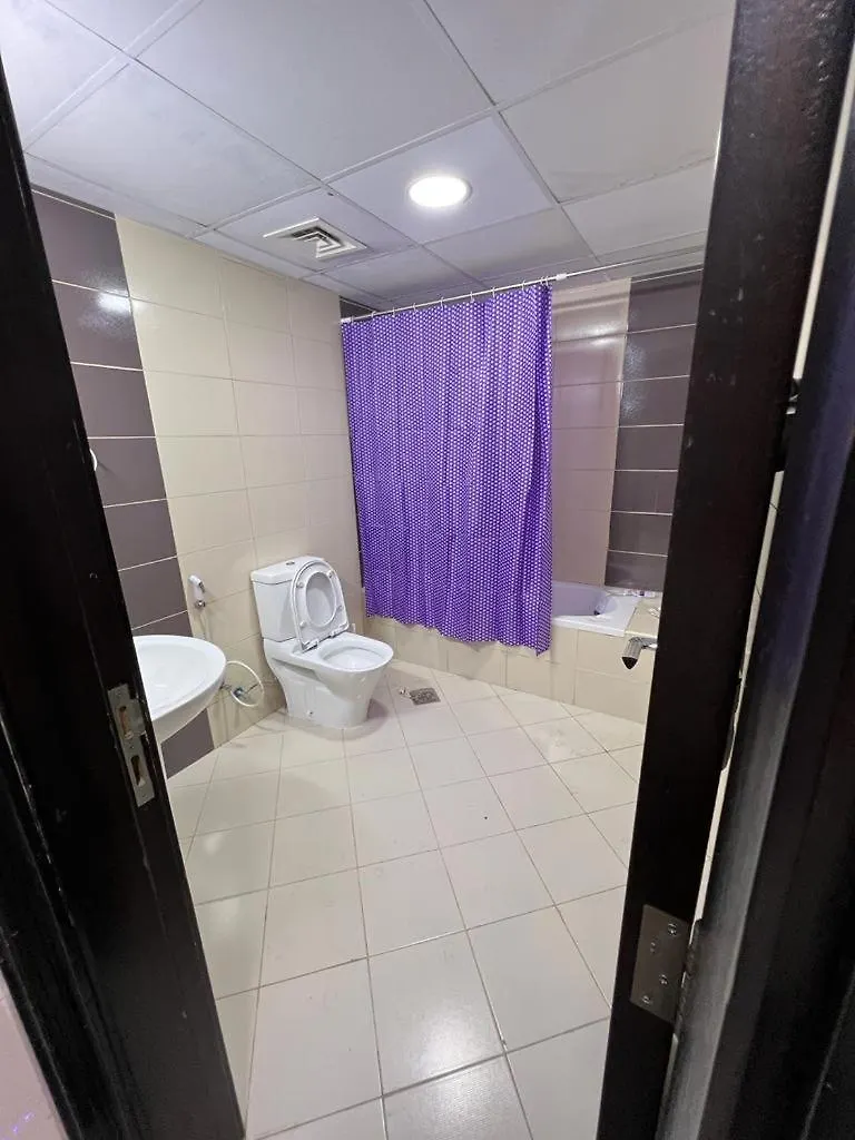 Peaceful Partition Room Near Mall Of The Emirates Dubai