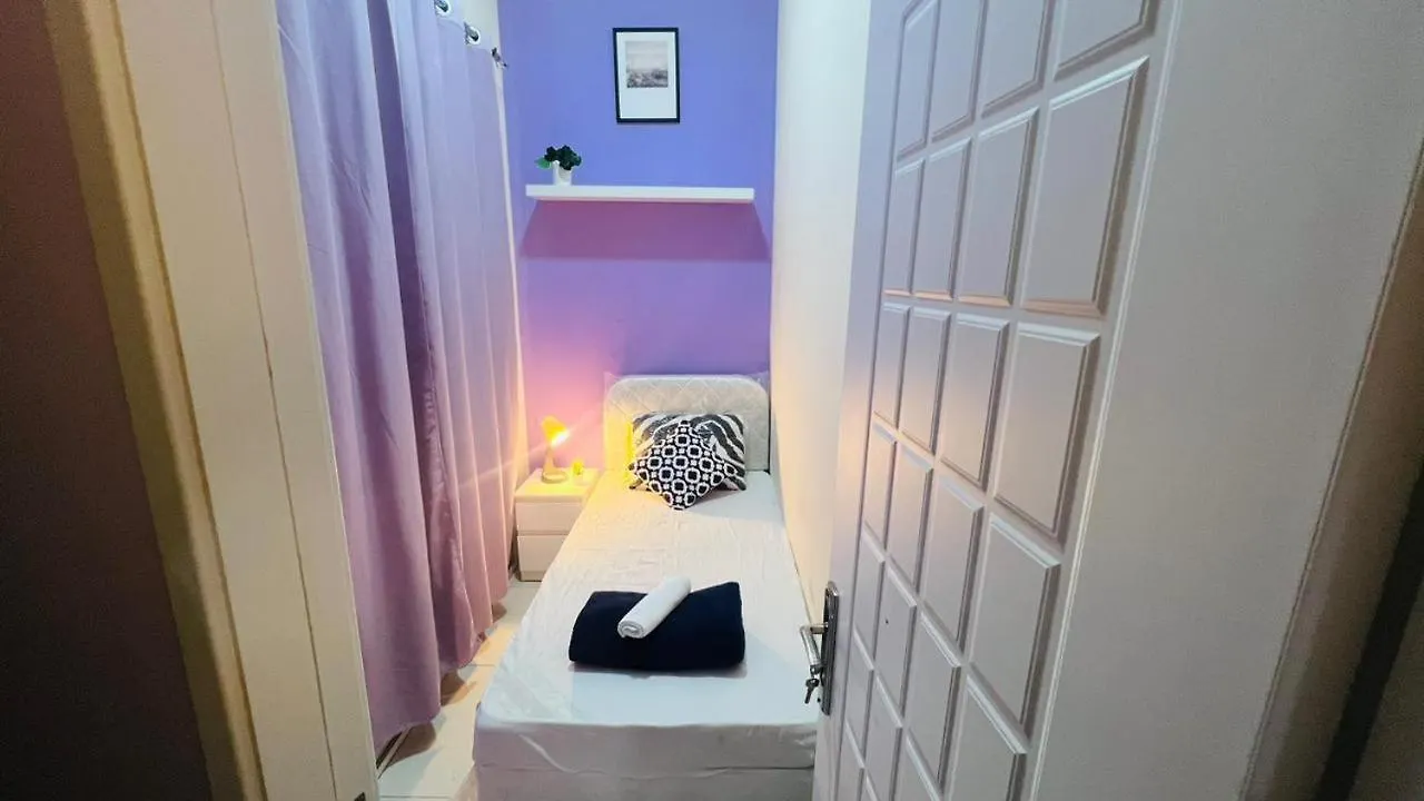 Peaceful Partition Room Near Mall Of The Emirates Dubai